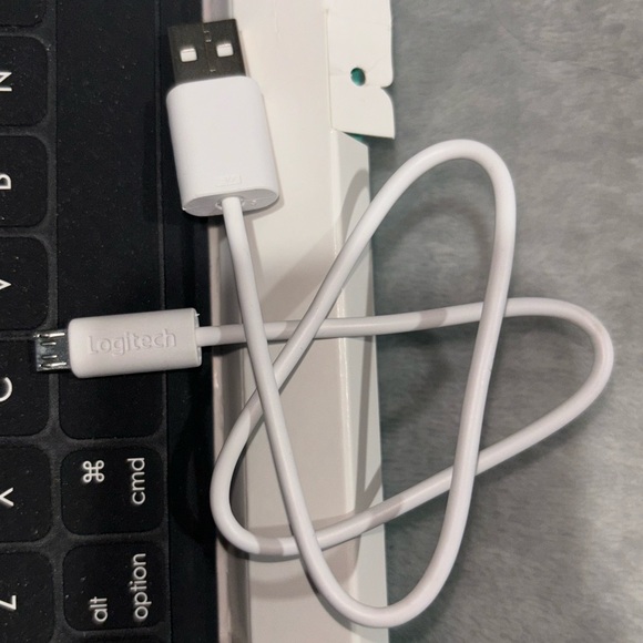 Logitech portables keyboard - Picture 3 of 3